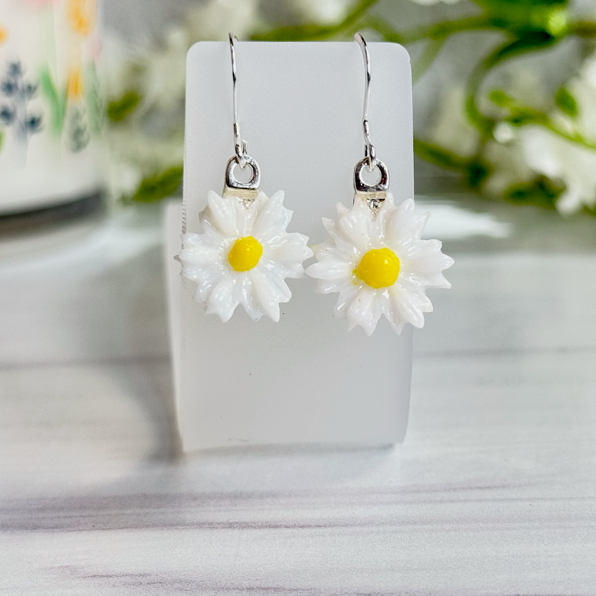 Pointed Daisy Fused Glass Earrings - 4398