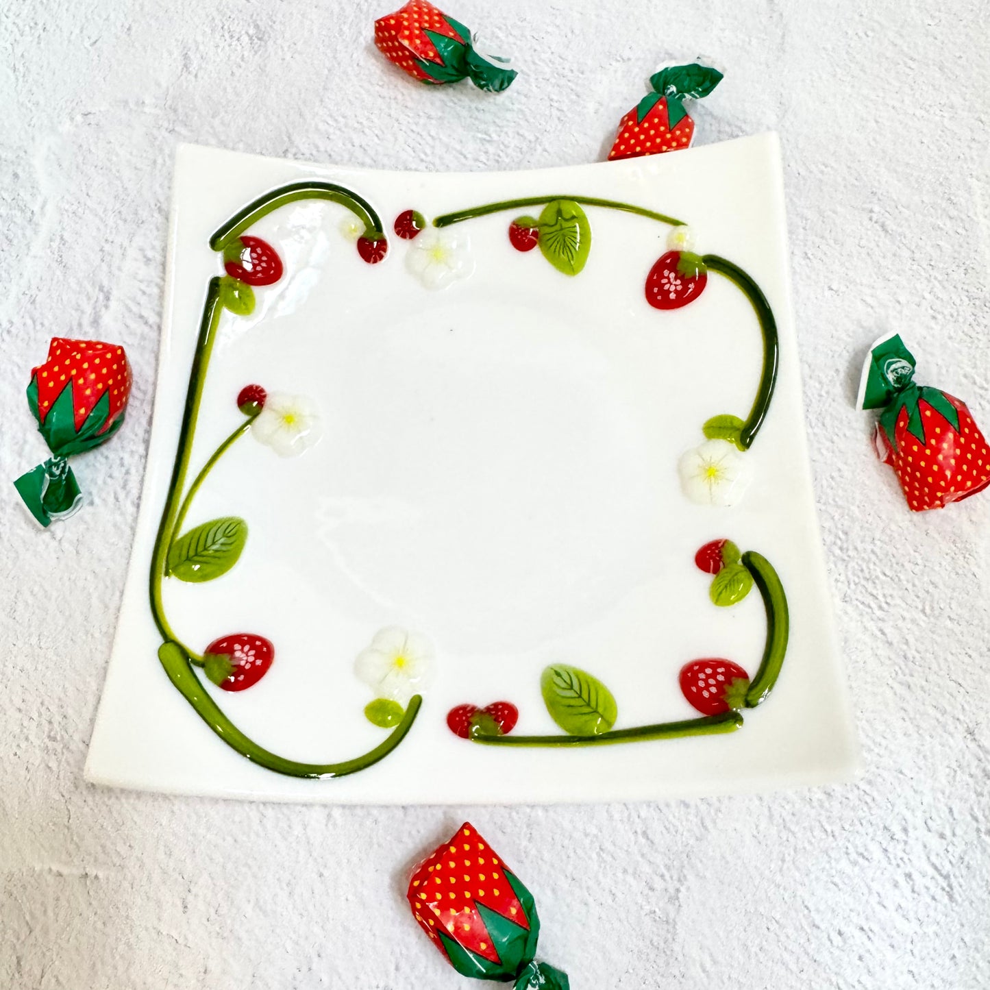 Strawberry Fused Glass Bowl - 4490