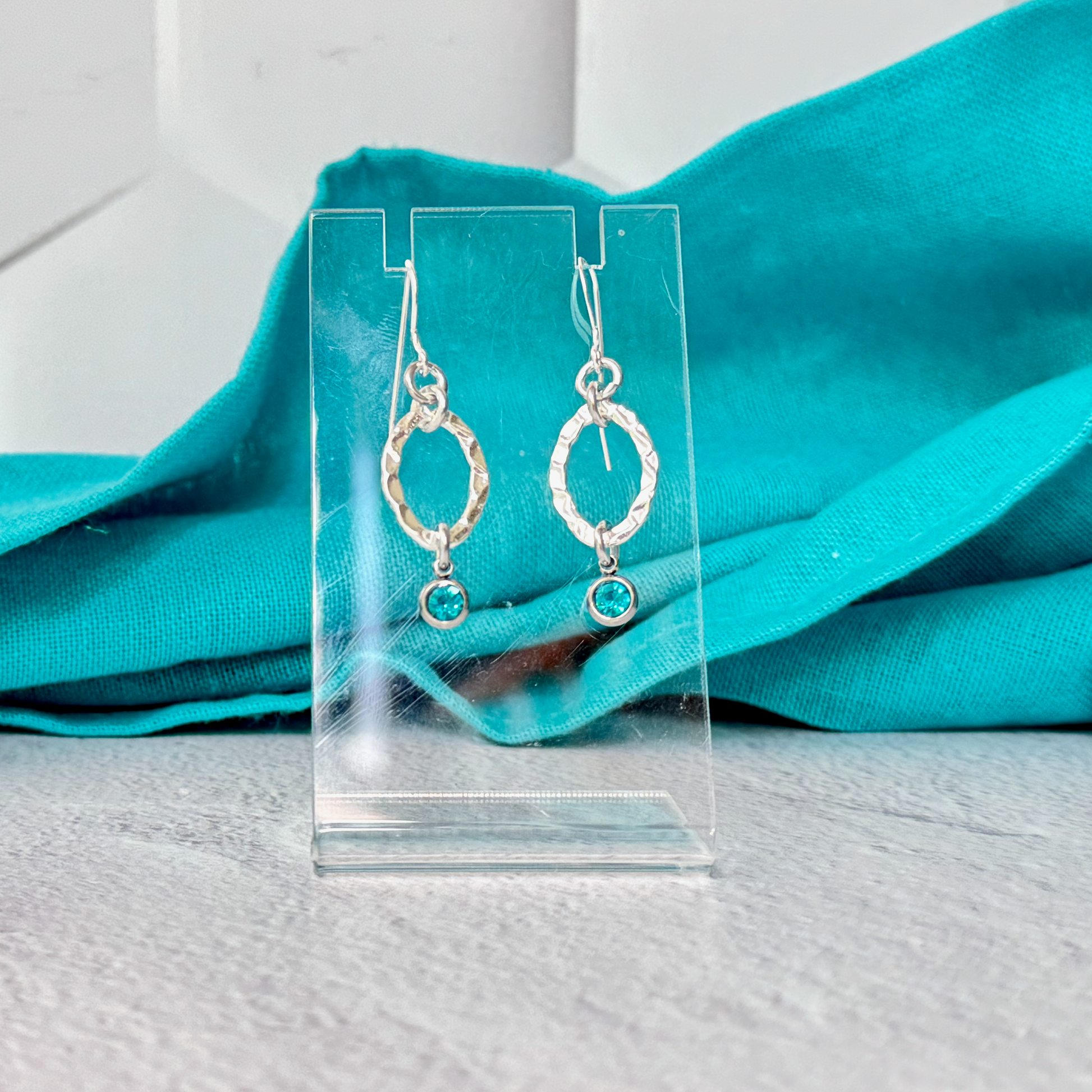Oval Drop Crystal Chainmail Earrings - 9654